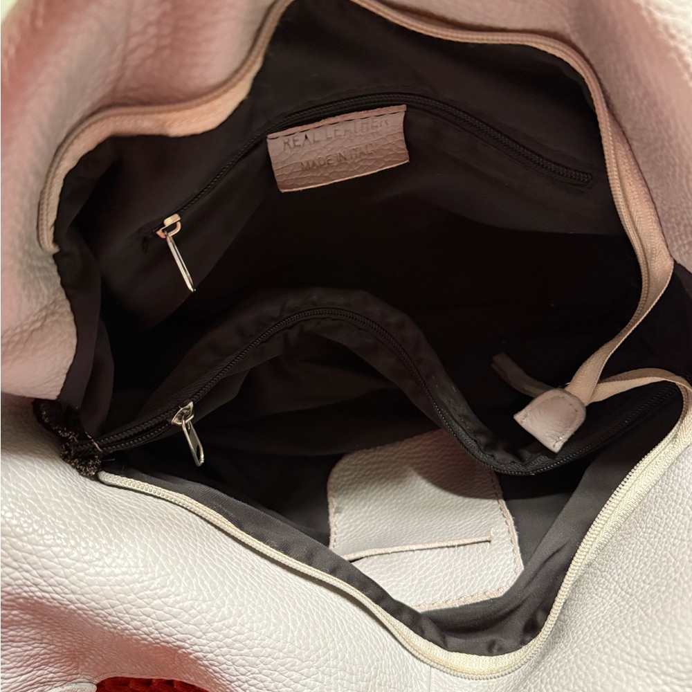 Elegant Gray Italian Leather Shoulder Bag - Picture 4 of 4